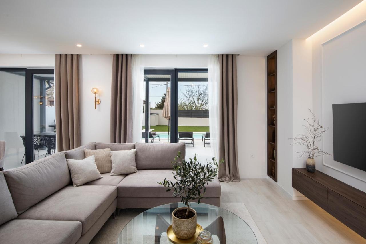 Villa Artis Πούλα Εξωτερικό φωτογραφία